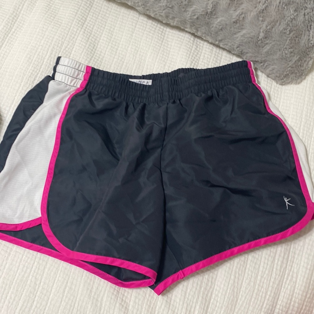 Danskin now athletic shorts size extra small